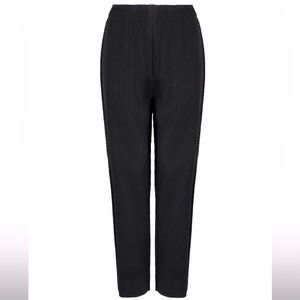 me ISSEY MIYAKE Fine Knit Pleats Pants Black fits XS to Medium